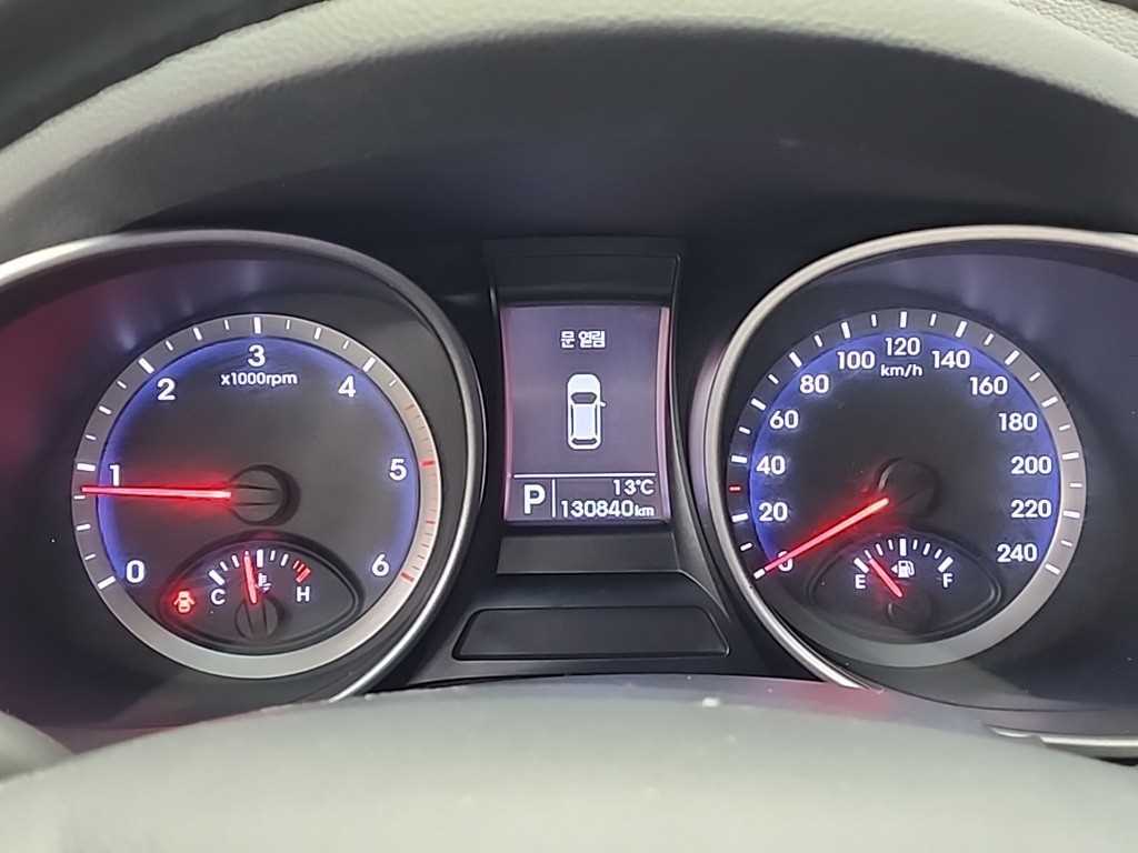 HYUNDAI Santa Fe - Vista 6