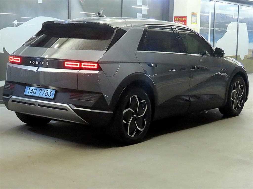 HYUNDAI Ioniq 5 - Vista 4