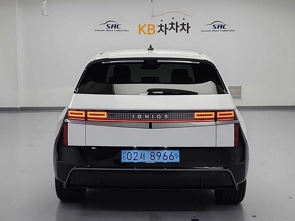 HYUNDAI Ioniq 5 - Vista 3