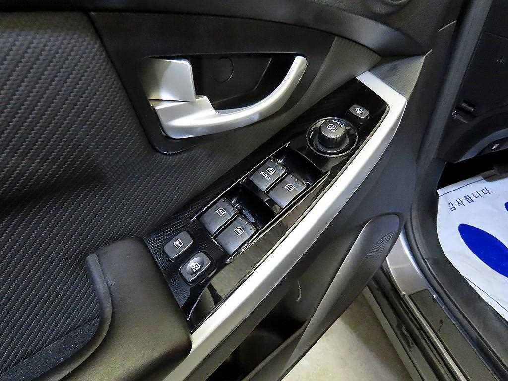 Ssangyong Korando 2019 Gris - Importación desde Corea - HF Imports Iquique - Foto 13