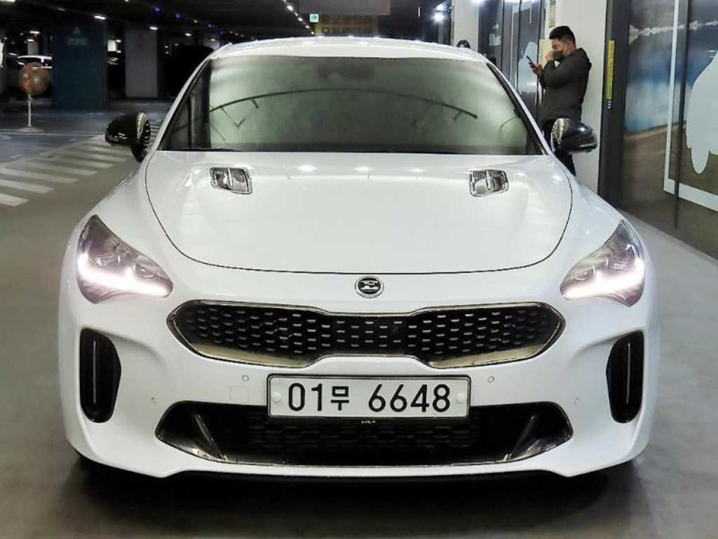 KIA Stinger - Vista 2