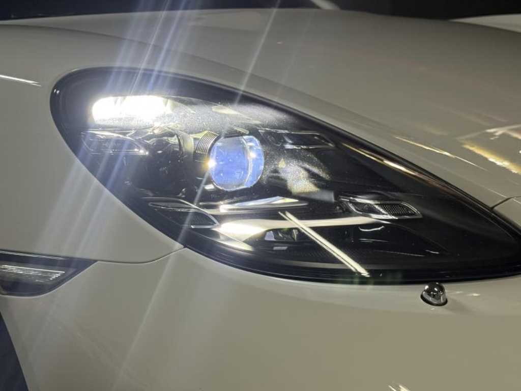 Porsche 718 - Vista 7