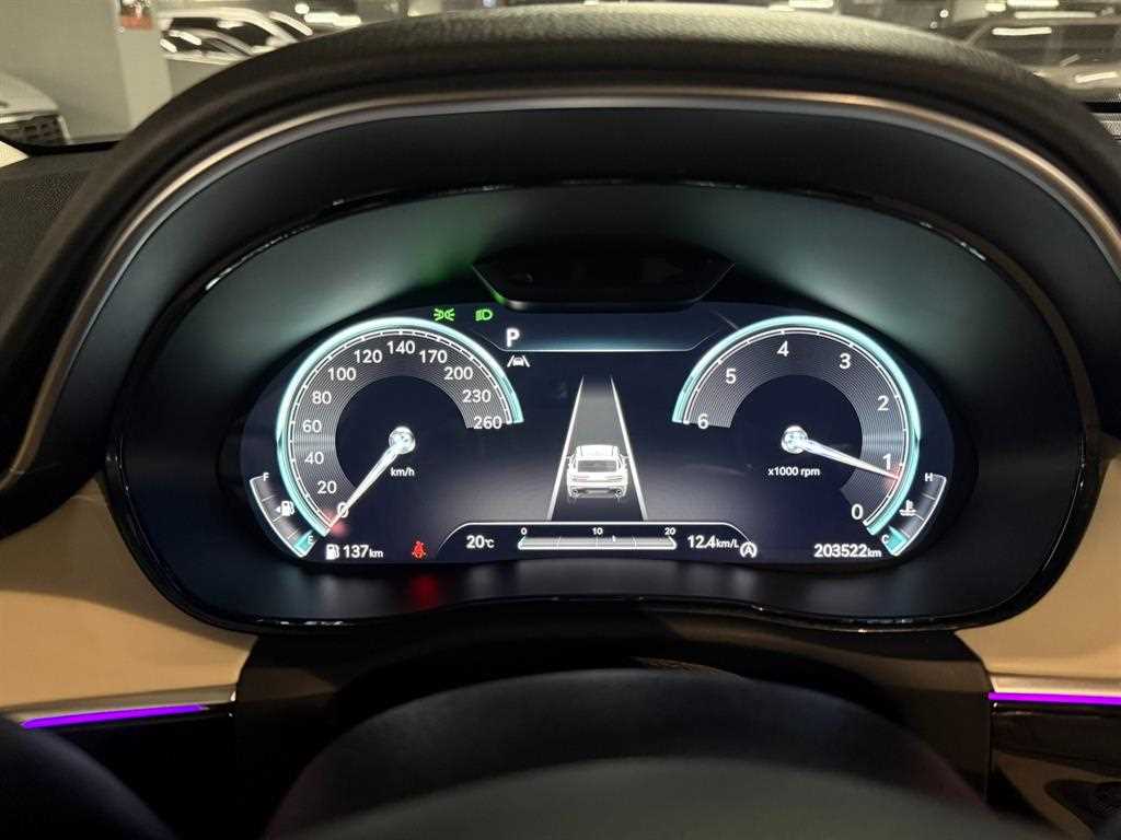 Genesis GV70 - Vista 7