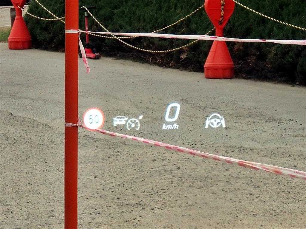 Mercedes Benz EQE - Vista 10