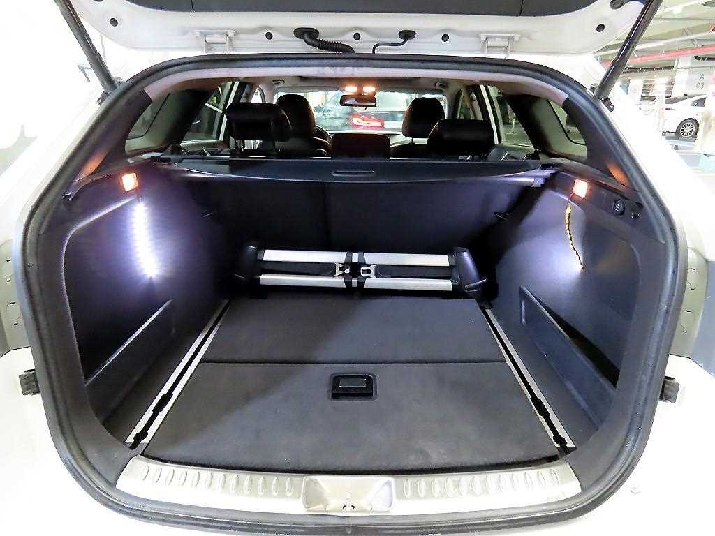 HYUNDAI i40 2012 Blanco - Importación desde Corea - HF Imports Iquique - Foto 17