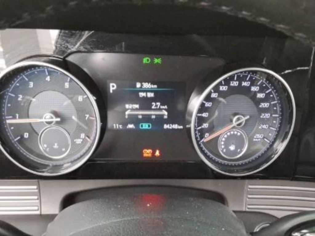 HYUNDAI Grandeur - Vista 4