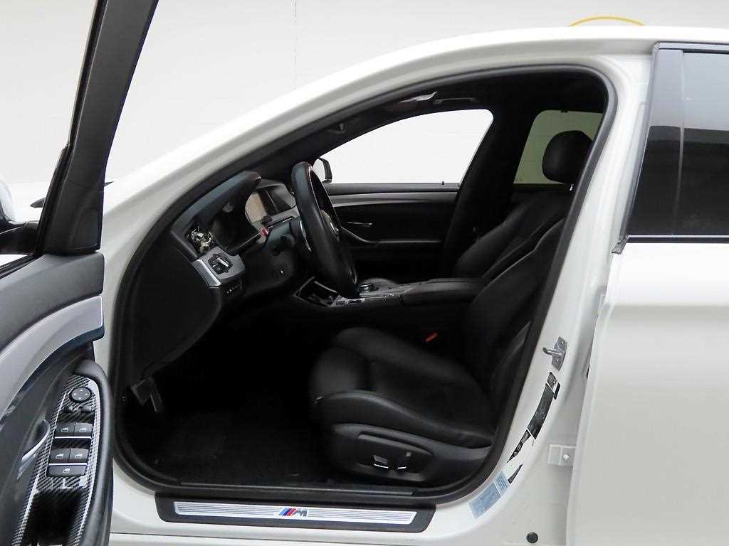 BMW 5 Series - Vista 11