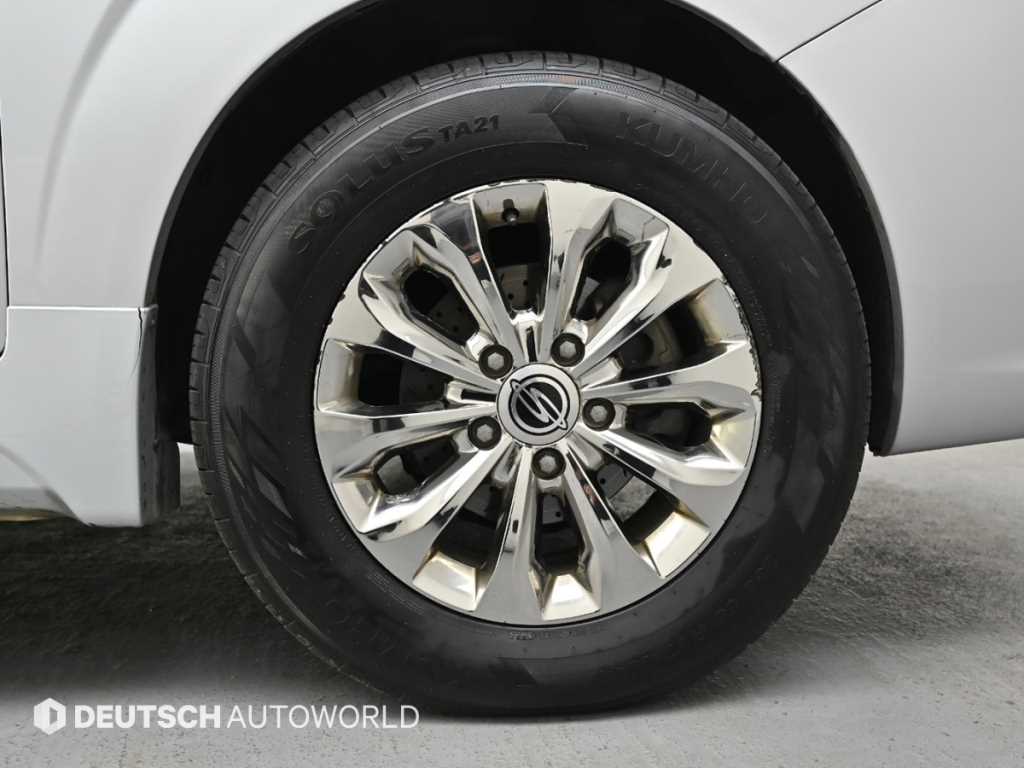 Ssangyong Korando - Vista 5