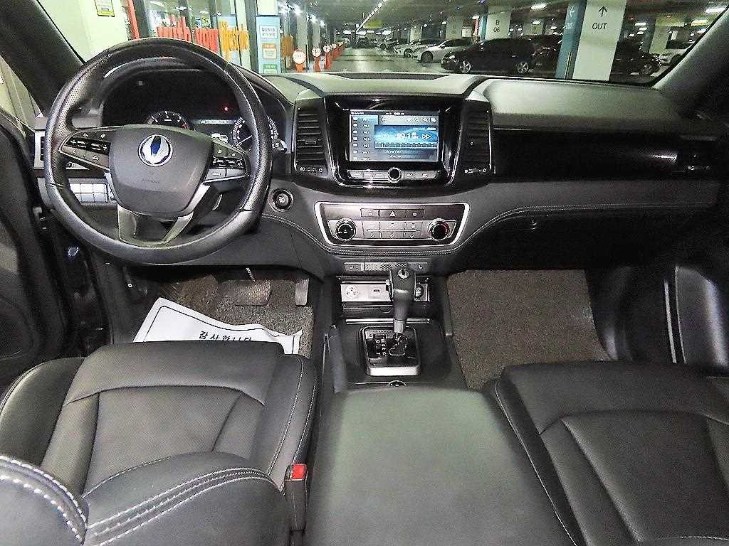 Ssangyong Rexton - Vista 10