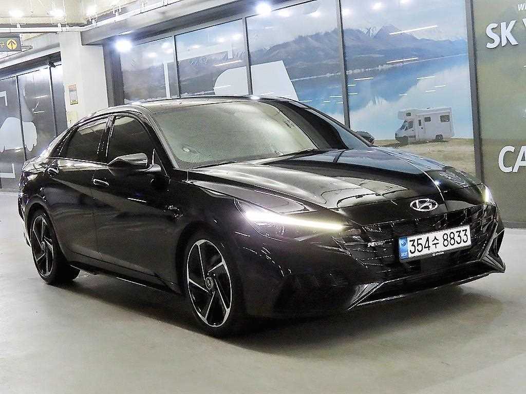 HYUNDAI Avante - Vista 2