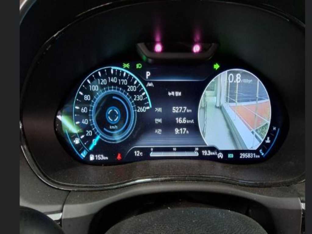 Genesis GV70 - Vista 5