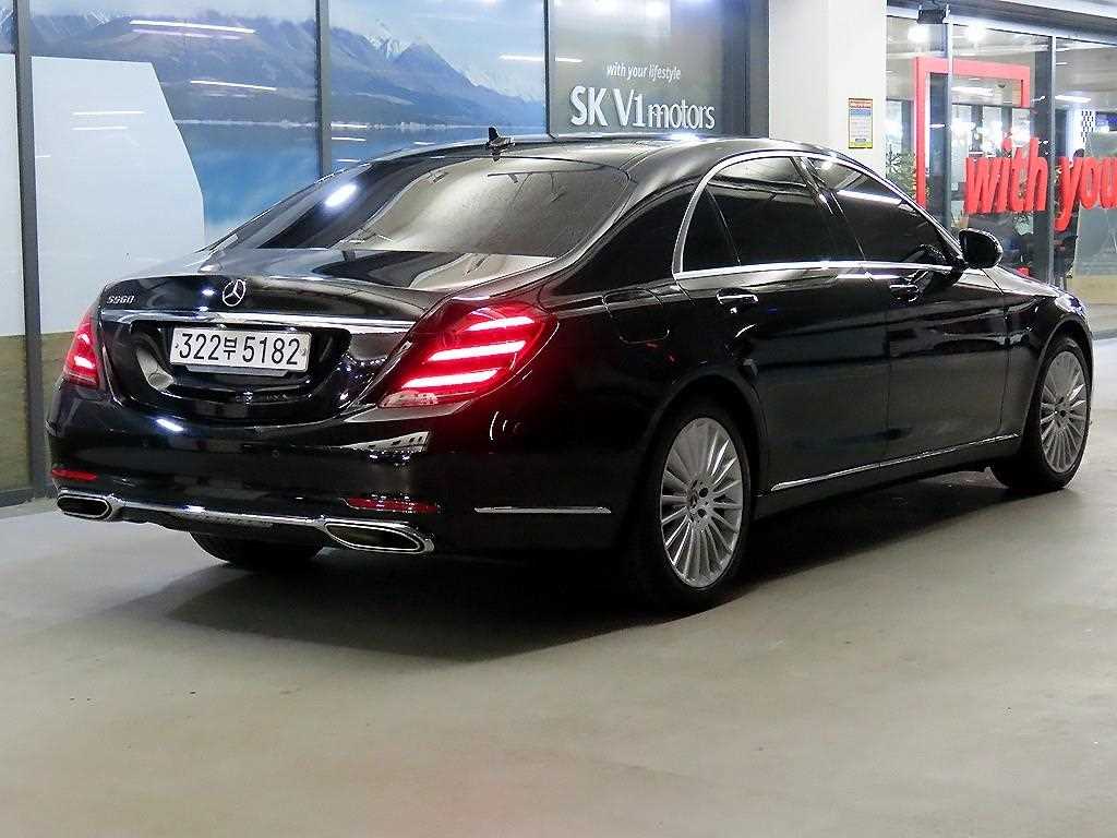 Mercedes Benz S Class - Vista 4