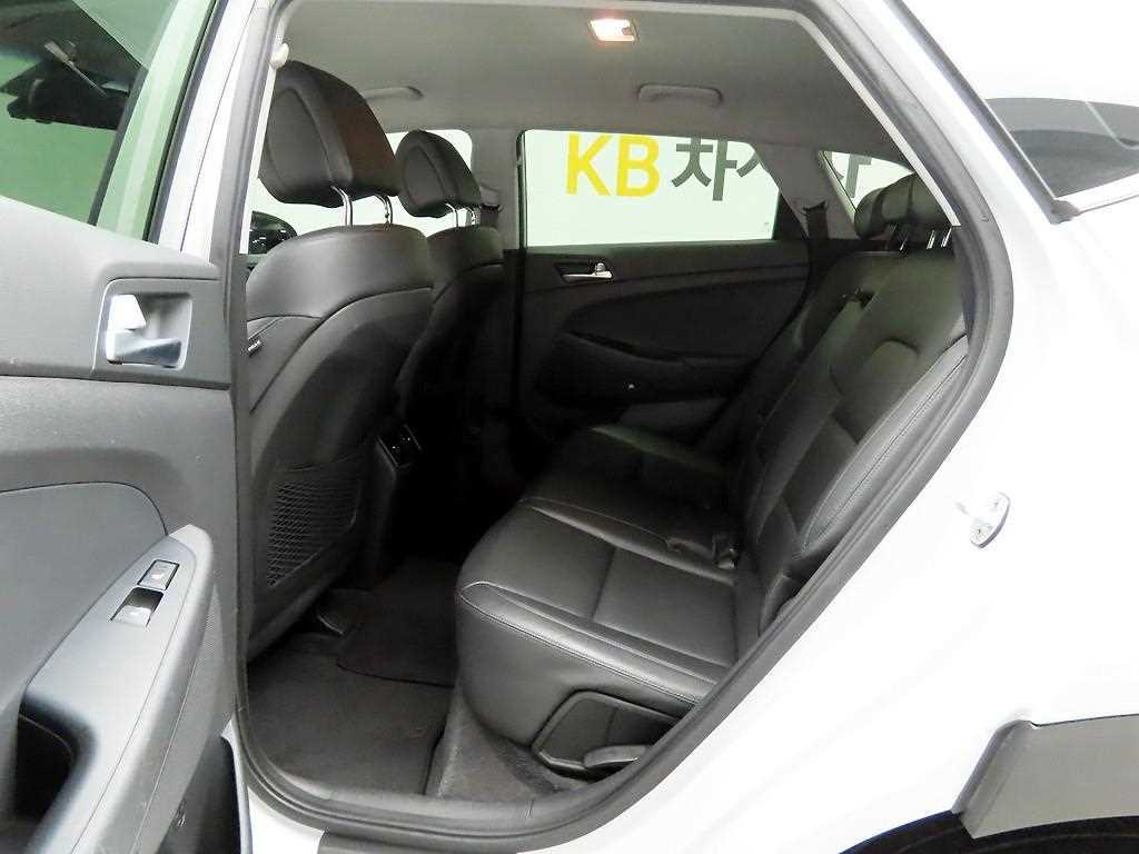 HYUNDAI Tucson - Vista 12