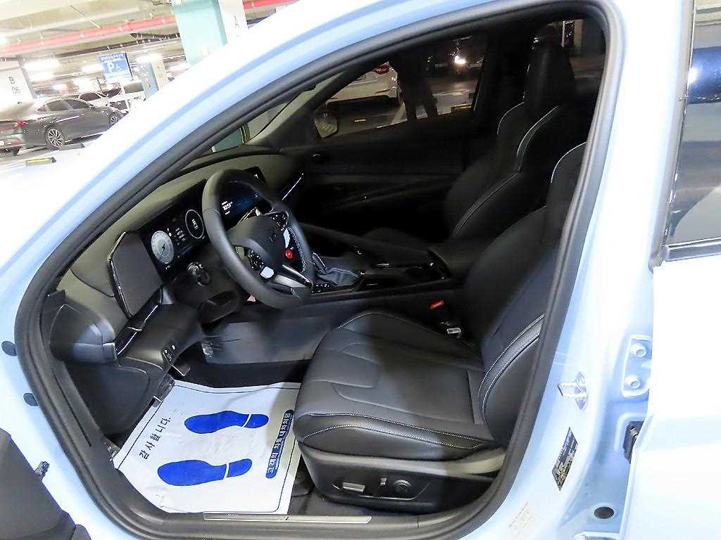 HYUNDAI Avante - Vista 6