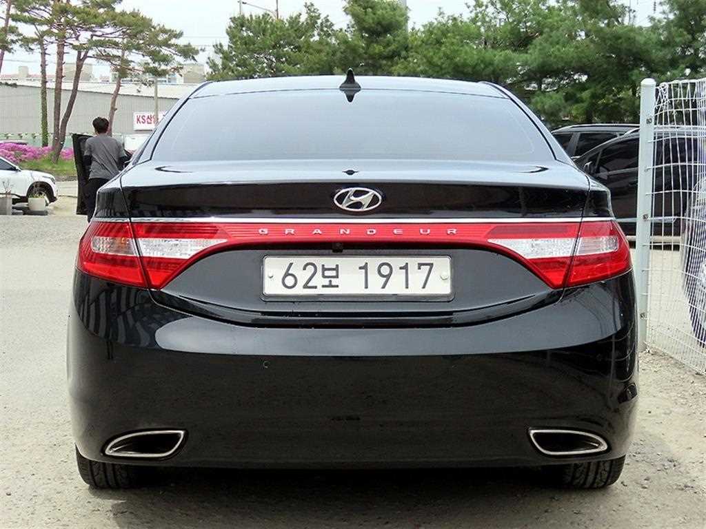 HYUNDAI Grandeur - Vista 4