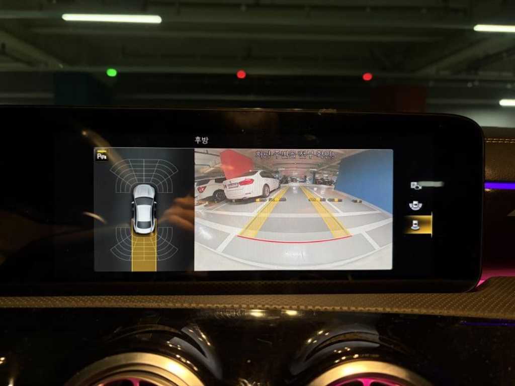 Mercedes Benz CLA Class - Vista 12