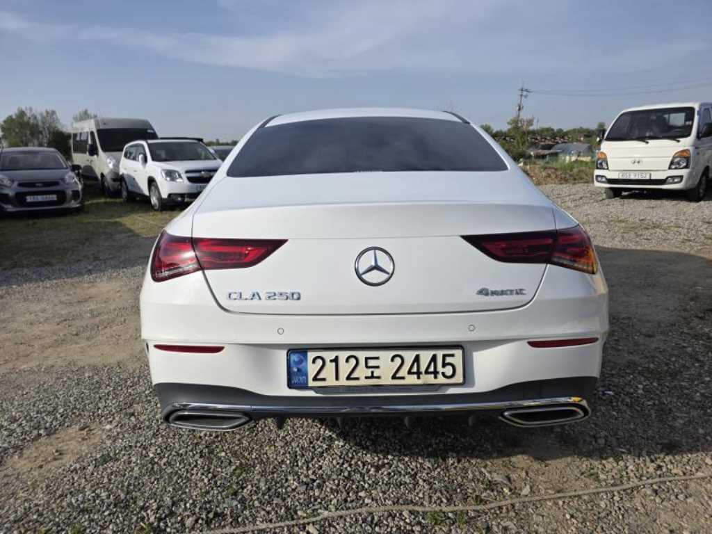 Mercedes Benz CLA Class - Vista 3
