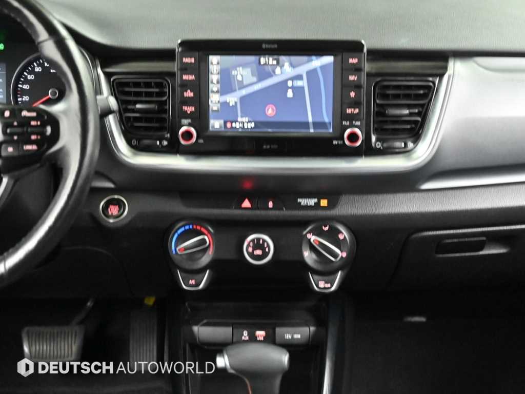 KIA Stonic 2019 Negro - Importación desde Corea - HF Imports Iquique - Foto 14