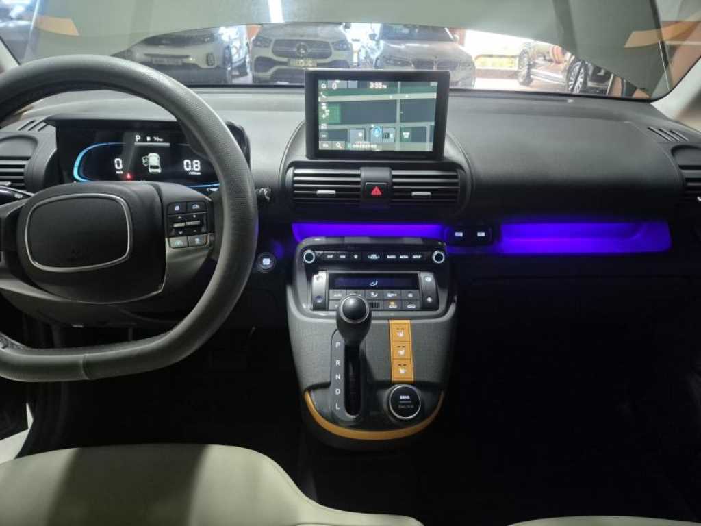 HYUNDAI Casper - Vista 12