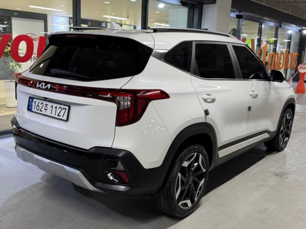 KIA Seltos - Vista 4