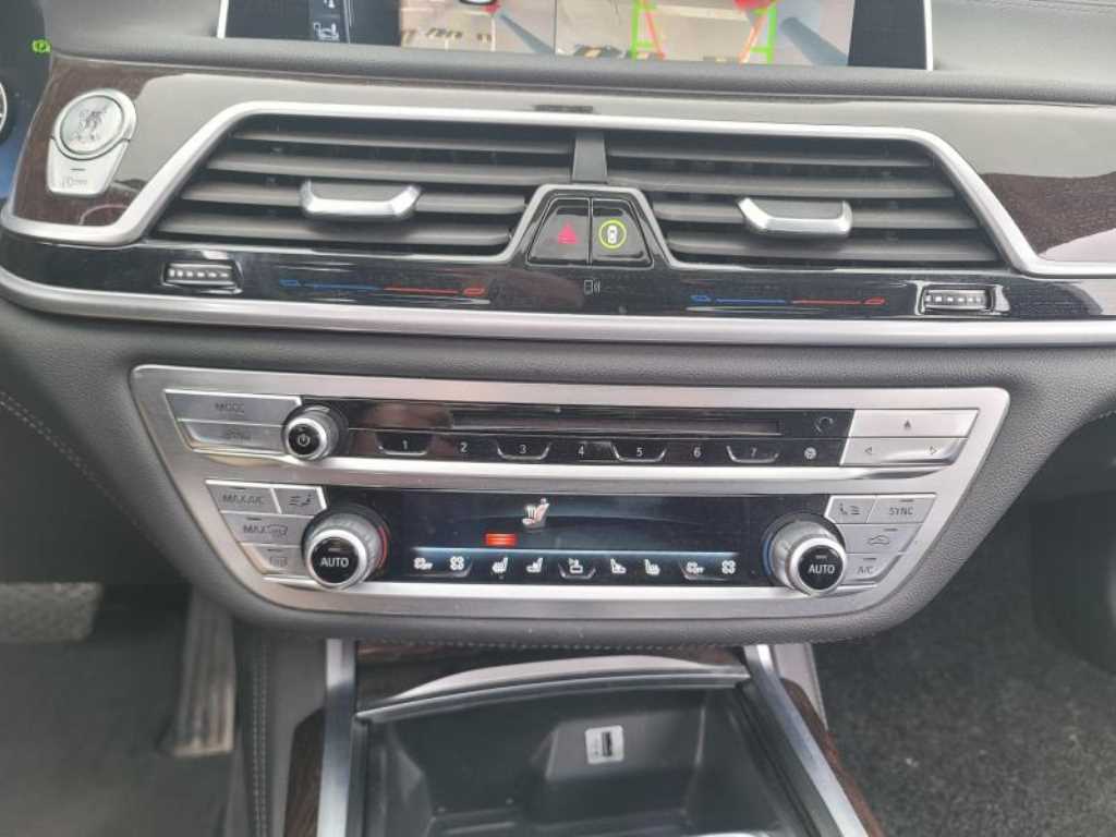 BMW 7 Series - Vista 9