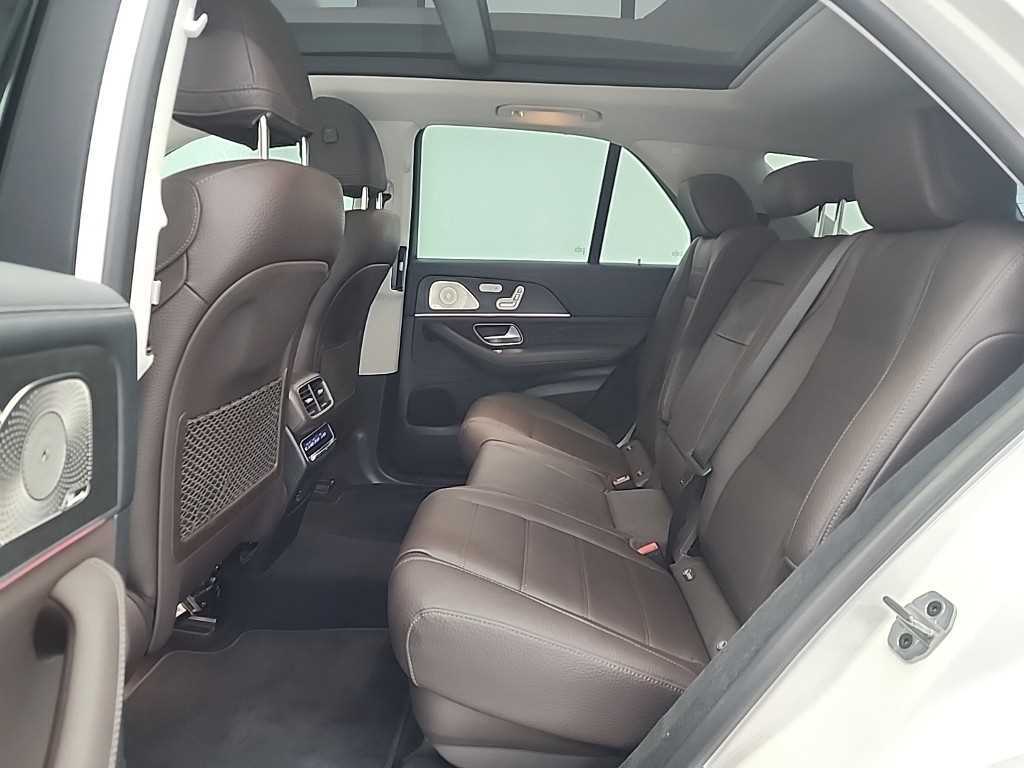 Mercedes Benz GLE Class - Vista 12