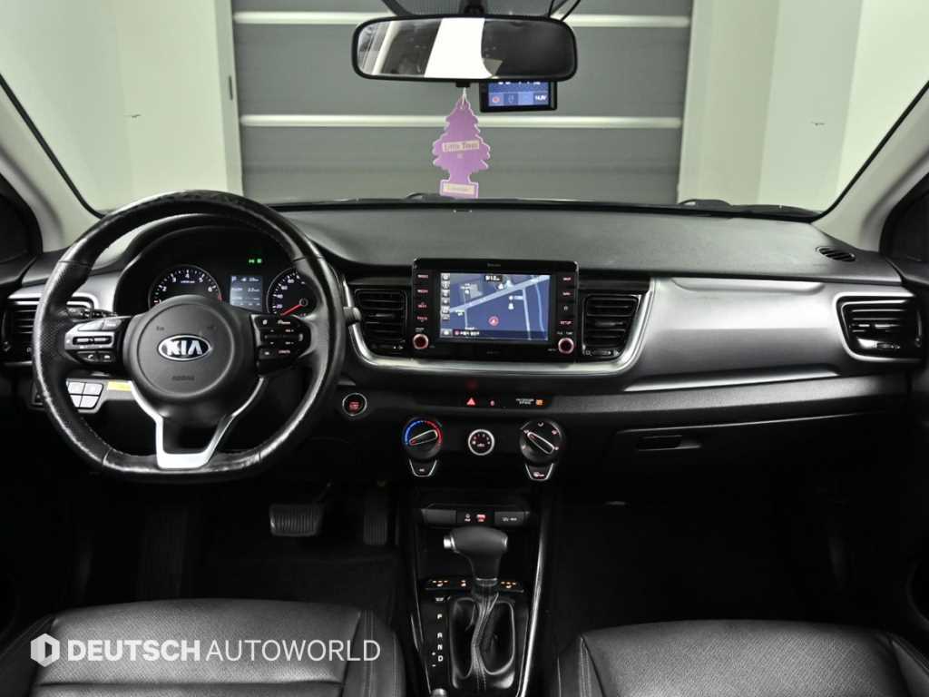 KIA Stonic - Vista 7