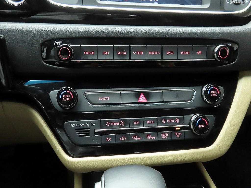 KIA Carnival 2017 Negro - Importación desde Corea - HF Imports Iquique - Foto 15