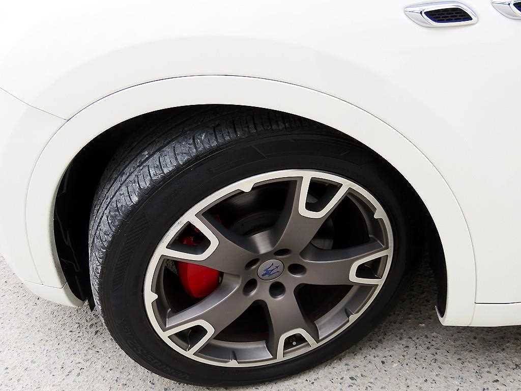 Maserati Levante 2018 Blanco - Importación desde Corea - HF Imports Iquique - Foto 20