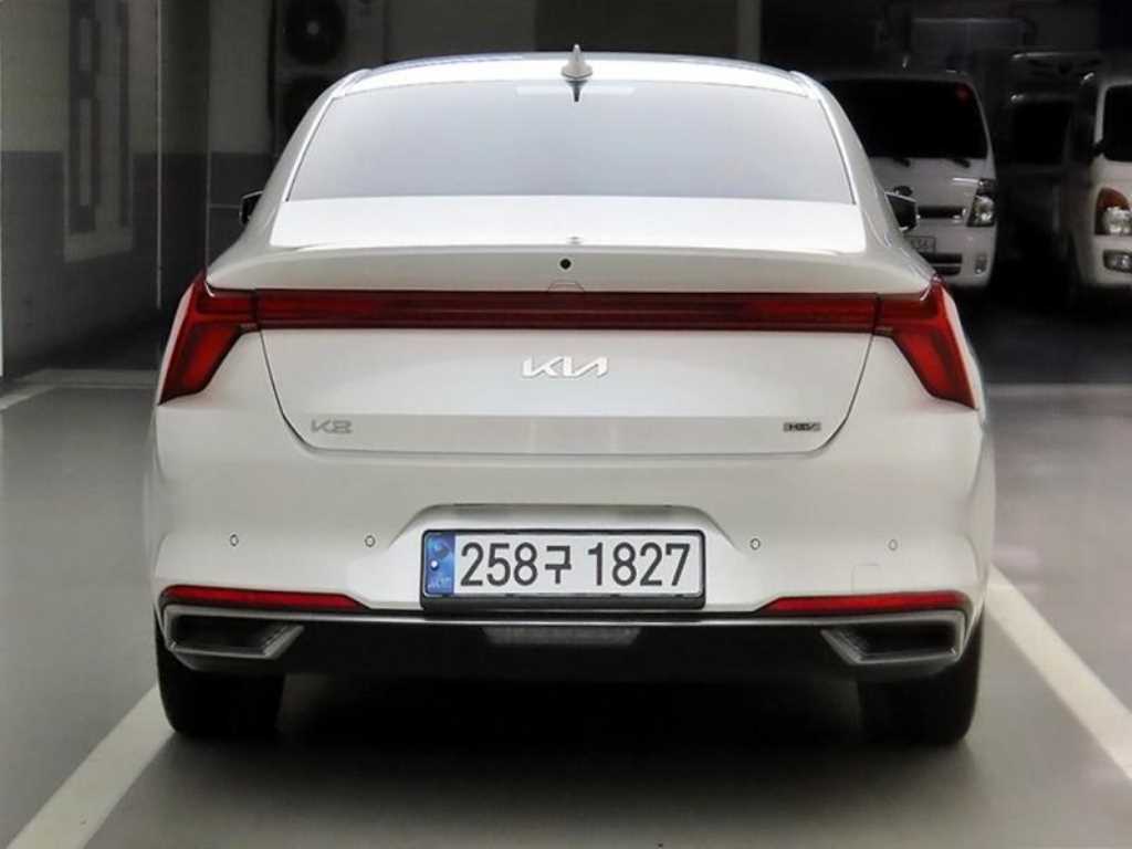 KIA K8 - Vista 3