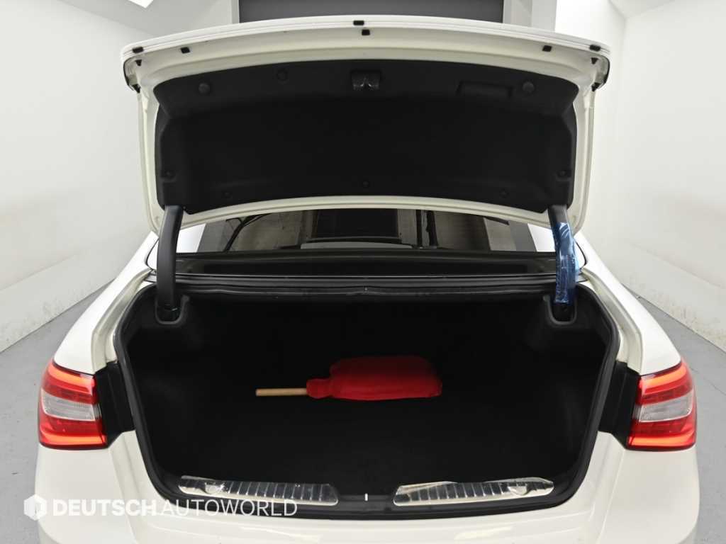 KIA K7 - Vista 5