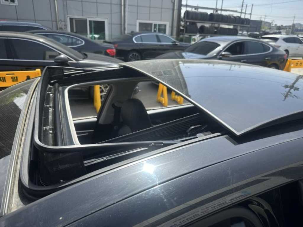 HYUNDAI Grandeur - Vista 12