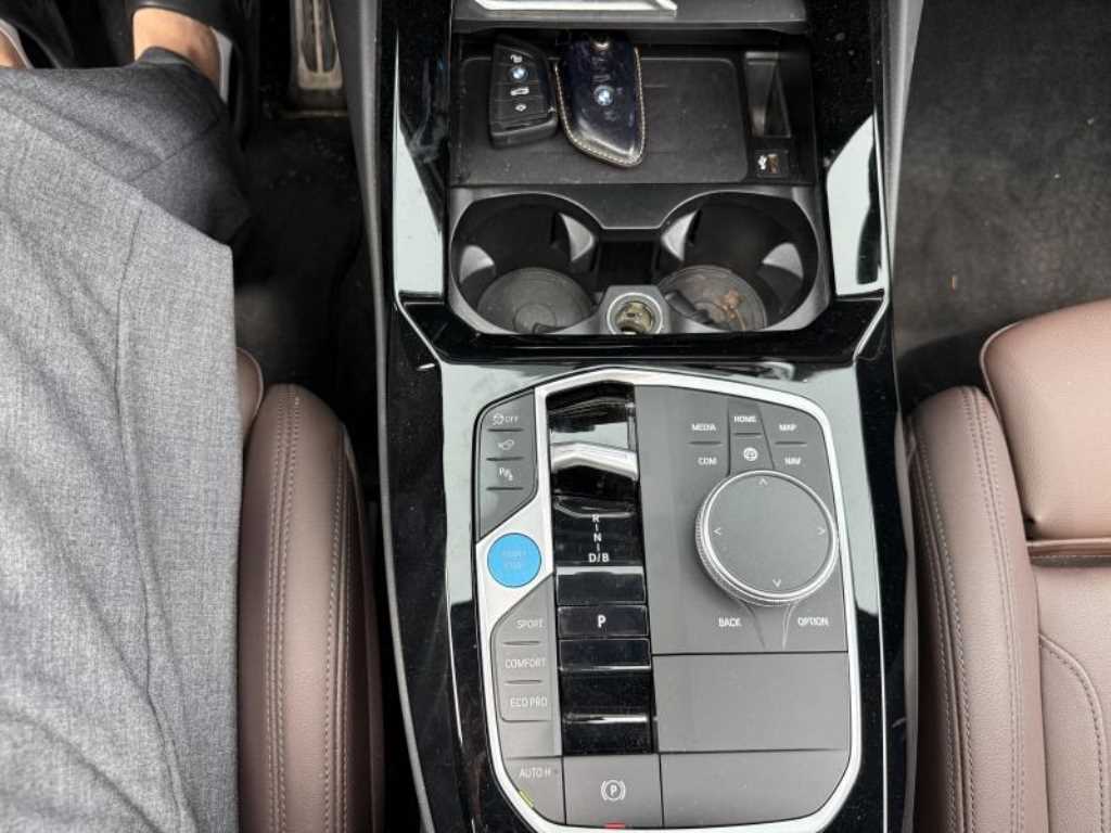 BMW iX3 2024 Gris - Importación desde Corea - HF Imports Iquique - Foto 15