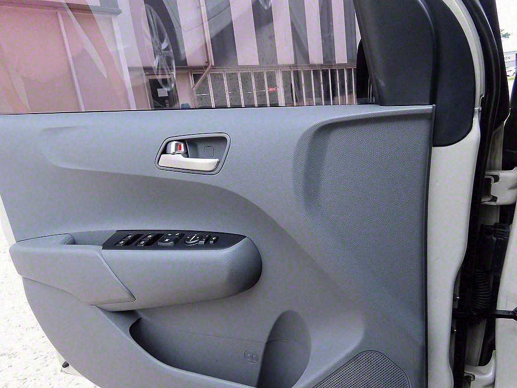 KIA Morning - Vista 11