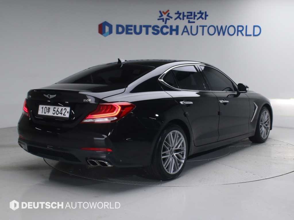 Genesis G70 - Vista 2