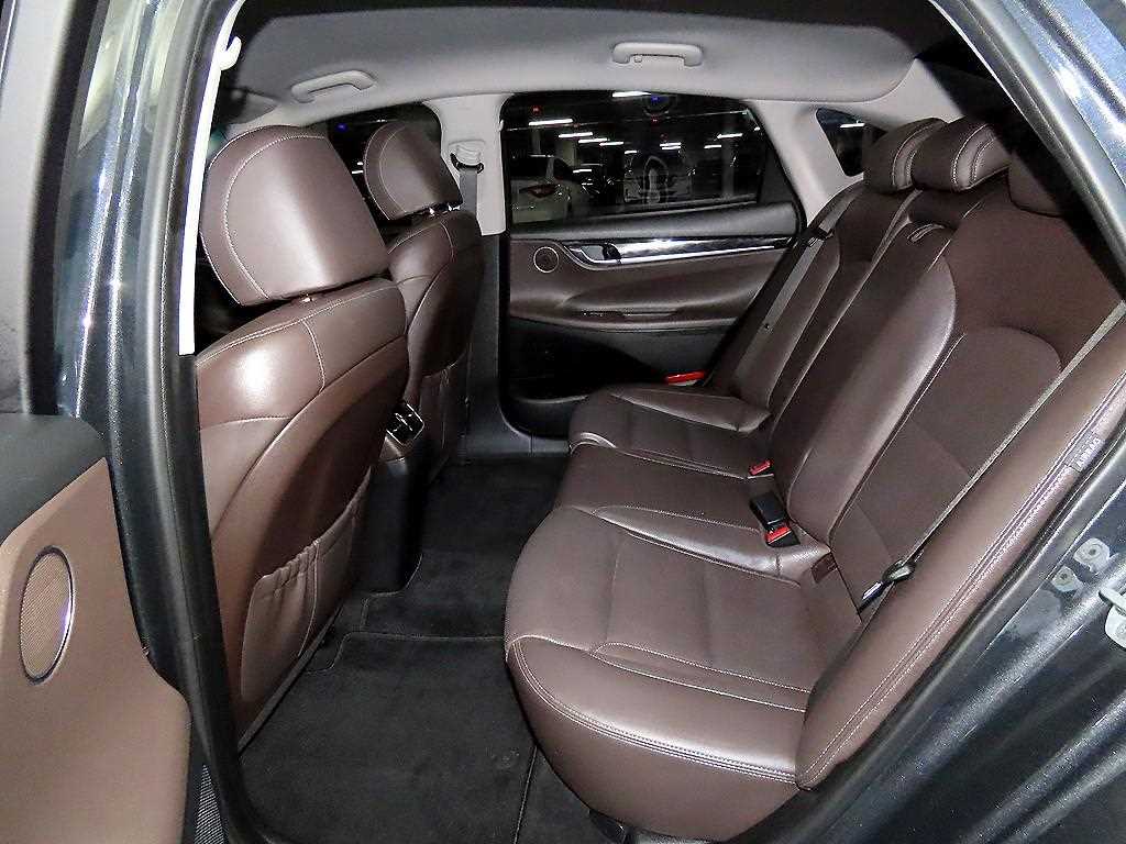 HYUNDAI Grandeur - Vista 7
