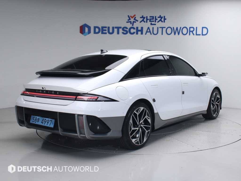 HYUNDAI Ioniq 6 - Vista 2