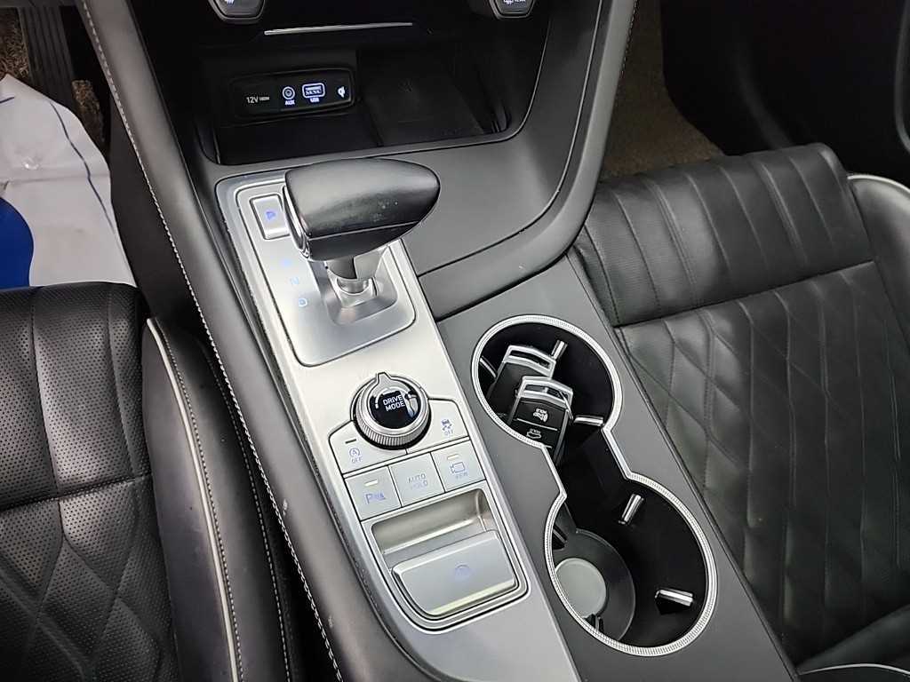 Genesis G70 - Vista 8