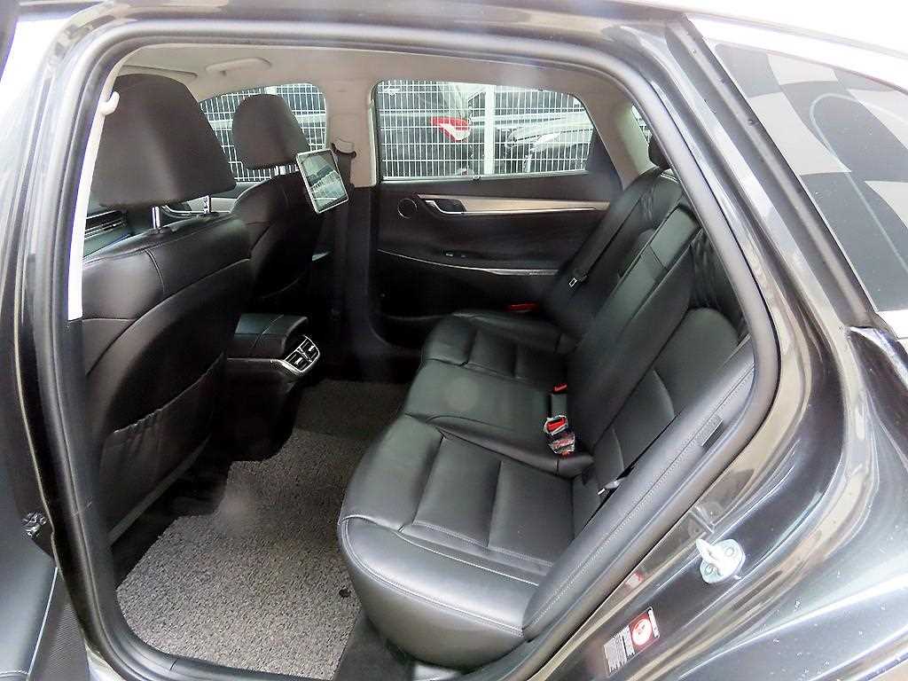 HYUNDAI Grandeur - Vista 6