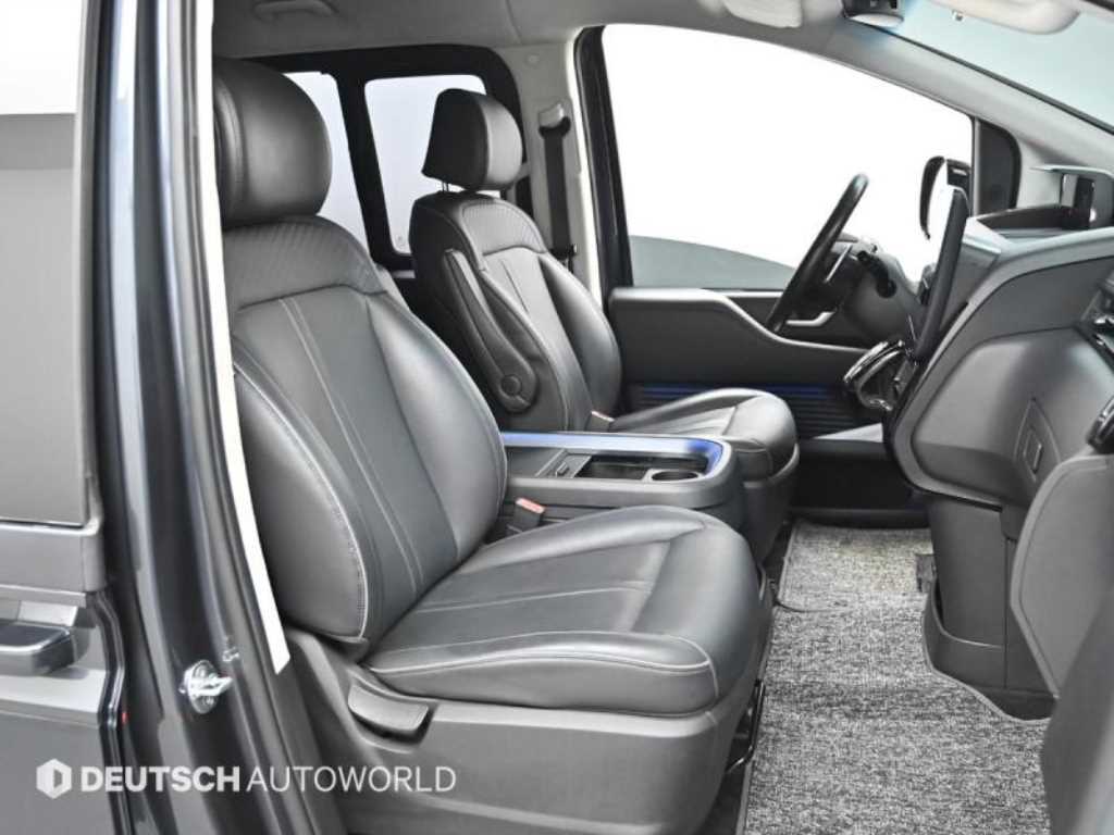 HYUNDAI Staria - Vista 10