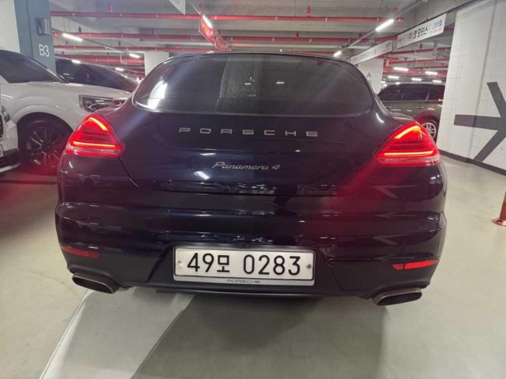 Porsche Panamera - Vista 5