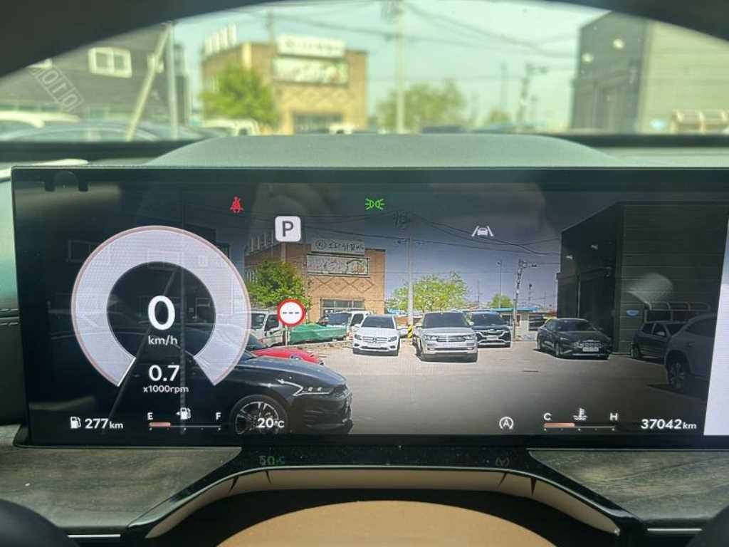 Genesis GV80 - Vista 7