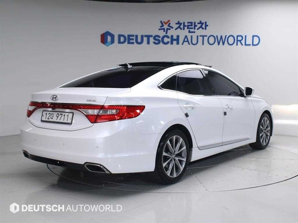 HYUNDAI Grandeur - Vista 2