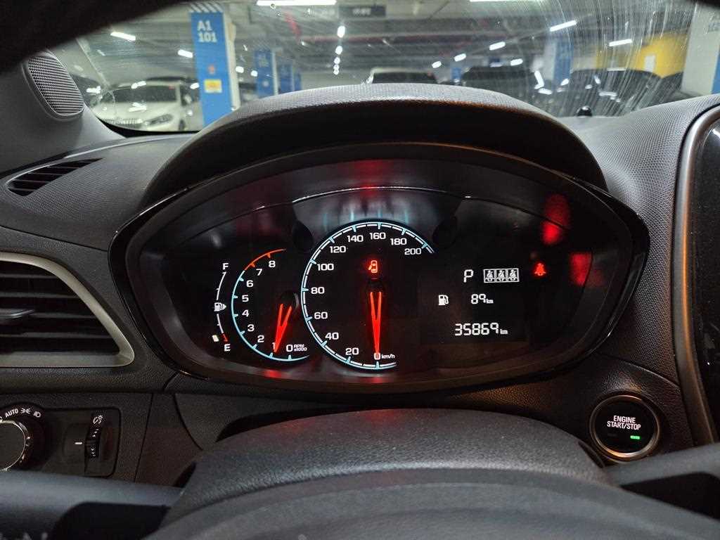 Chevrolet Spark - Vista 5