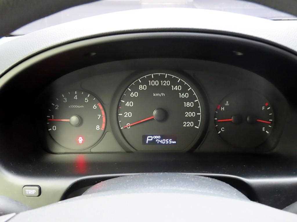 HYUNDAI Starex - Vista 6