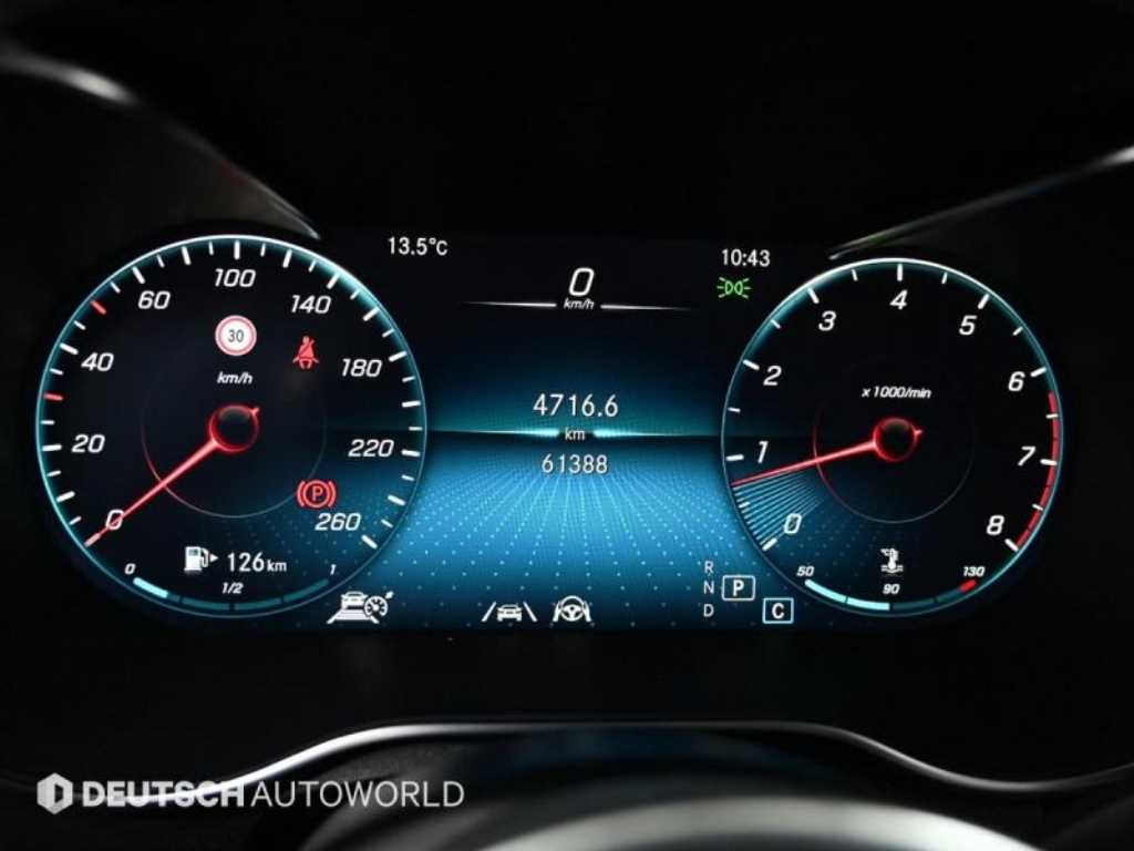 Mercedes Benz GLC Class - Vista 7