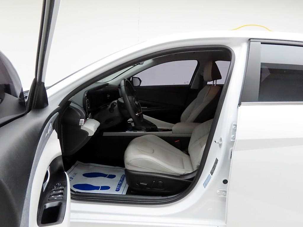 HYUNDAI Avante 2022 Blanco - Importación desde Corea - HF Imports Iquique - Foto 13