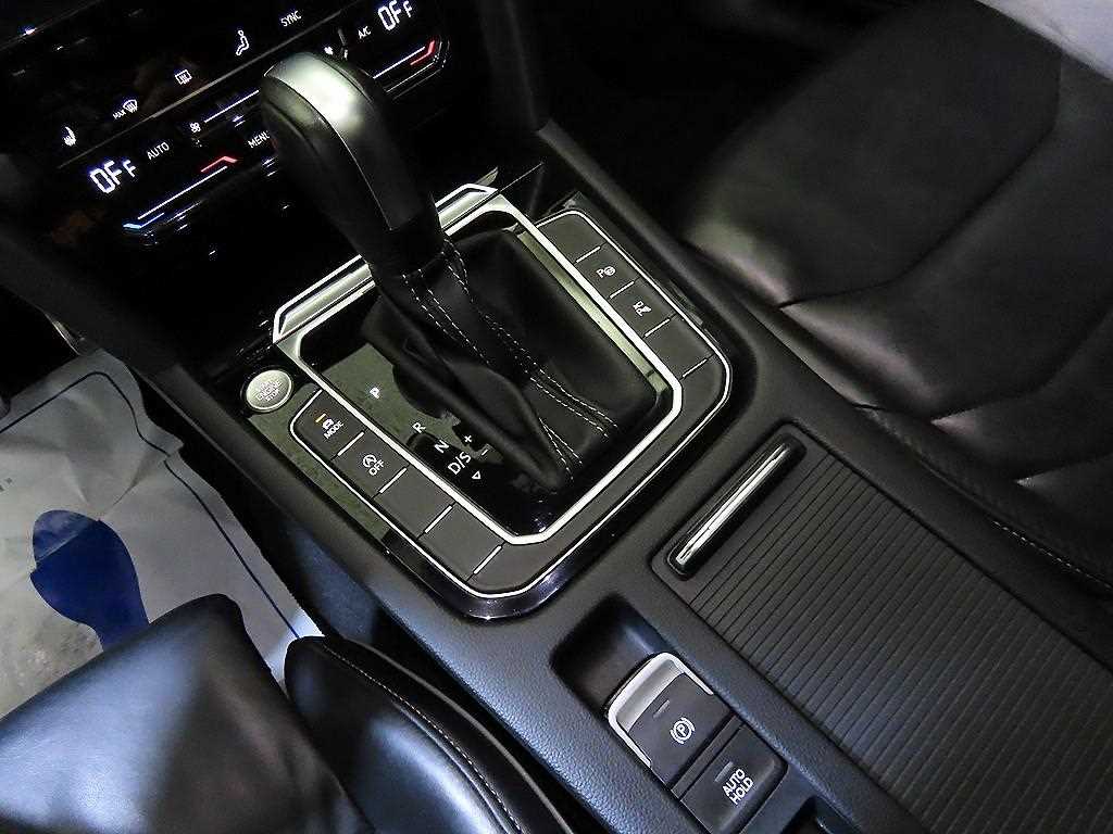 Volkswagen Arteon - Vista 12
