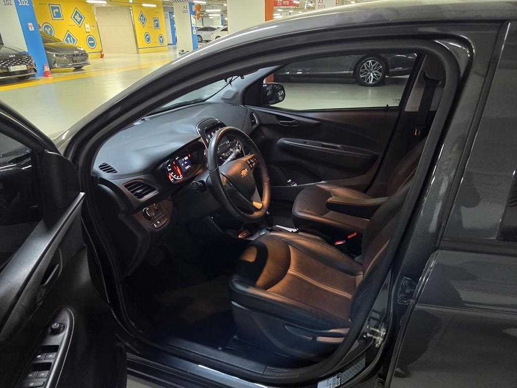 Chevrolet Spark - Vista 11