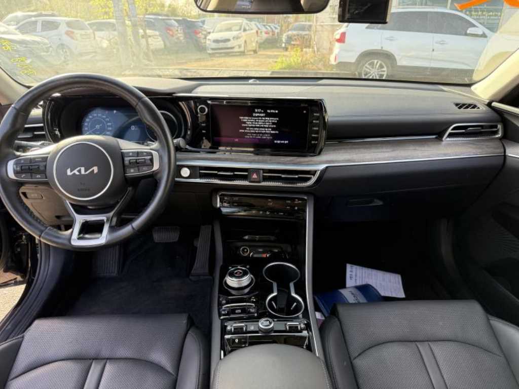 KIA K5 - Vista 9